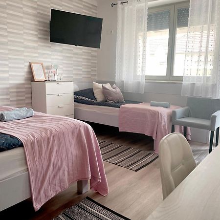 Szelrozsa Apartmanhaz Daire Velence Dış mekan fotoğraf