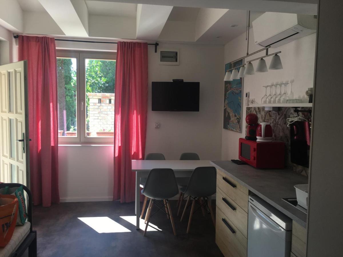 Szelrozsa Apartmanhaz Daire Velence Dış mekan fotoğraf